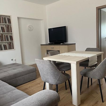 Petita Garden Apartman Сиофок Екстериор снимка