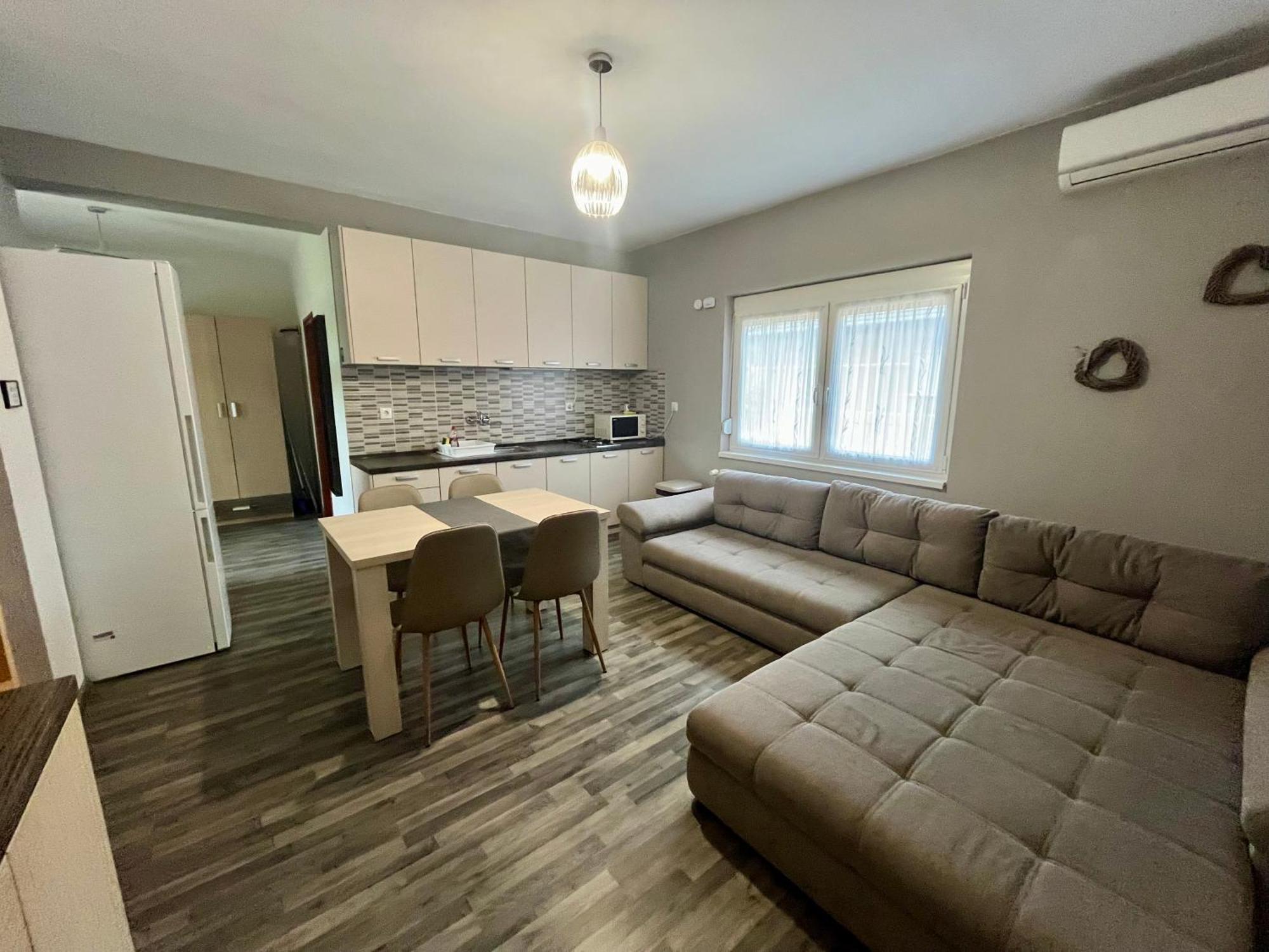 Petita Garden Apartman Сиофок Екстериор снимка