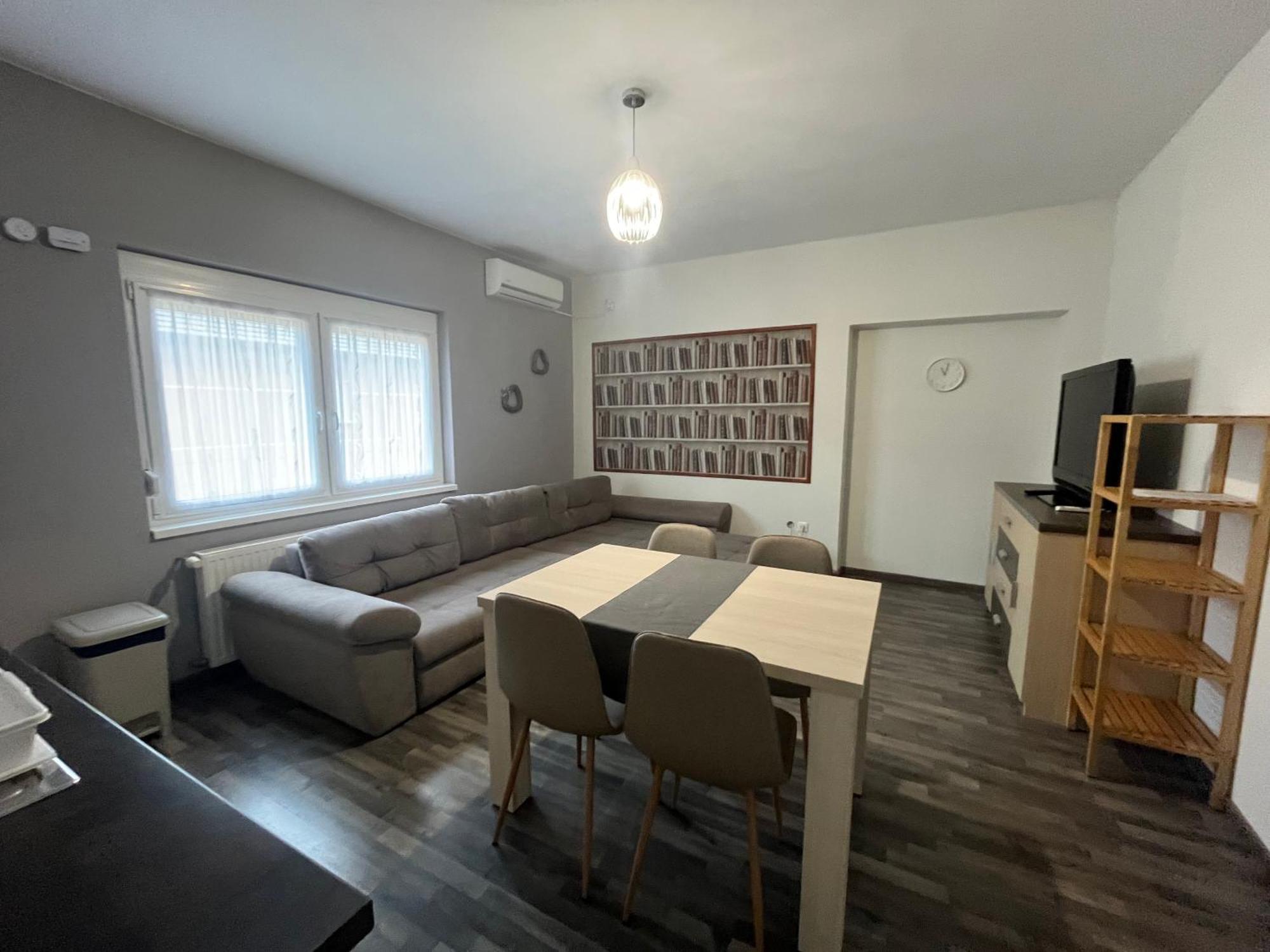 Petita Garden Apartman Сиофок Екстериор снимка