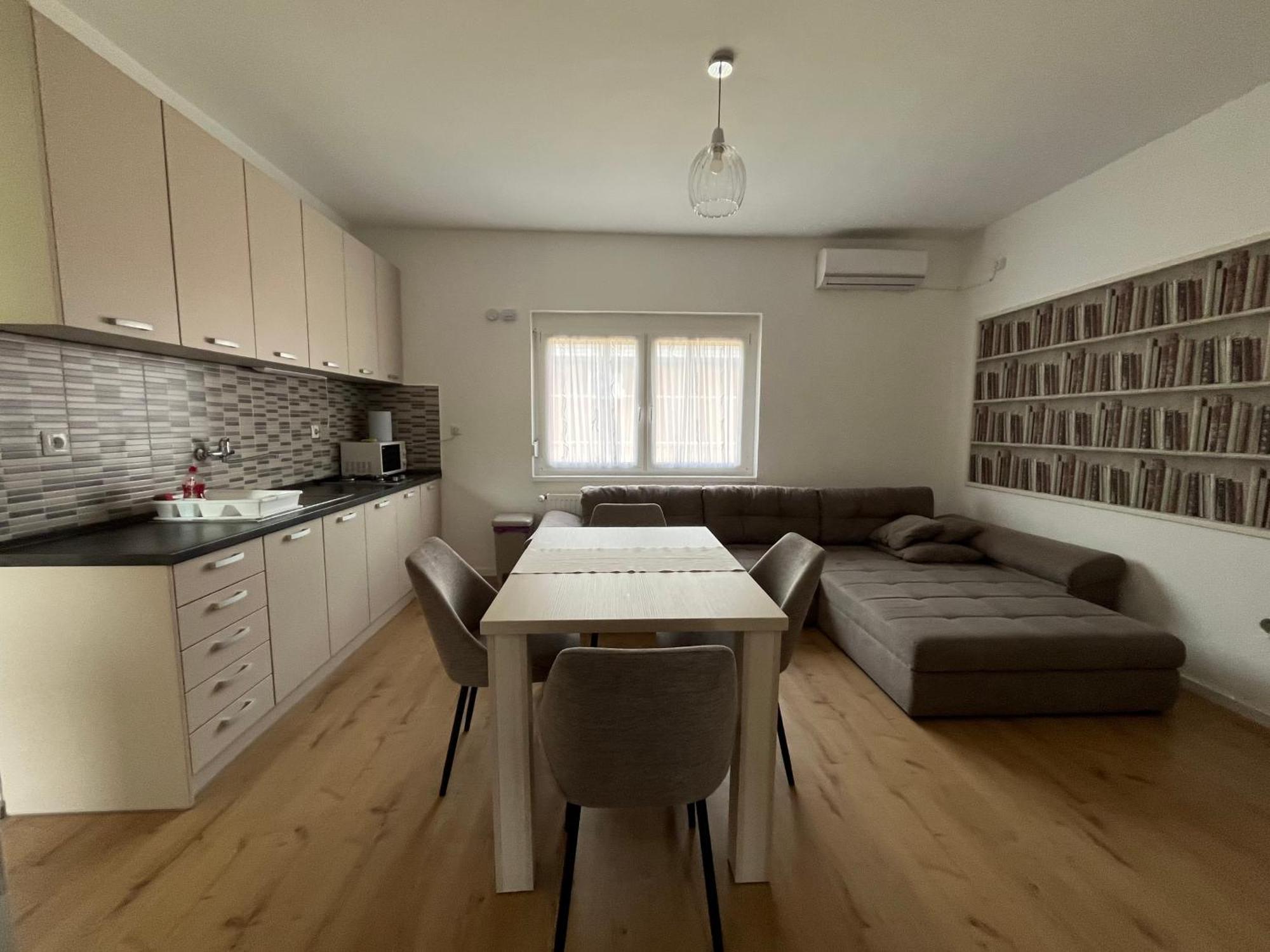 Petita Garden Apartman Сиофок Екстериор снимка